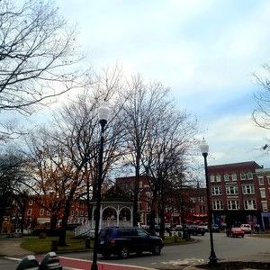 Meet your Posher, Eme